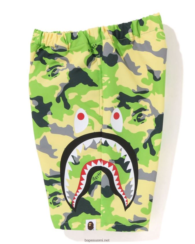 armeijan vihreä lapset A Bathing Ape woodland camo side shark beach shortsit 8HT2D81387