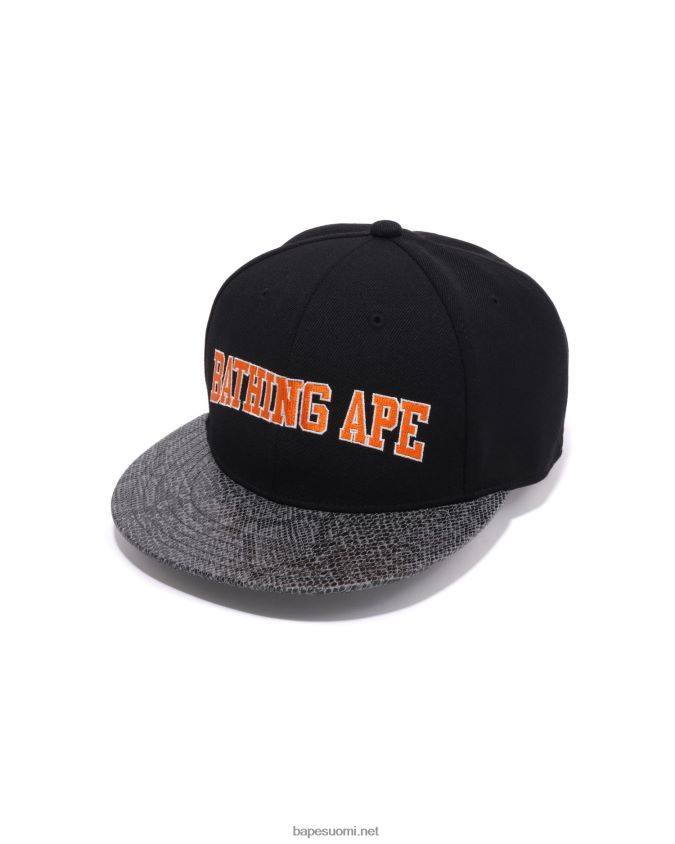 musta miehet A Bathing Ape käärmepaneelin korkki 8HT2D8545