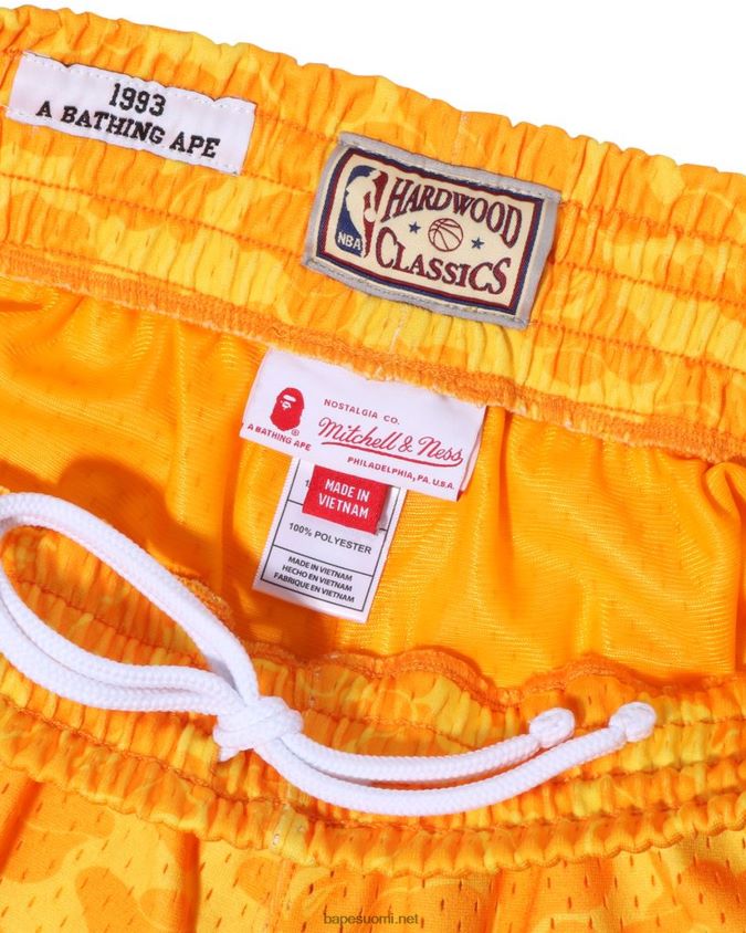 keltainen miehet A Bathing Ape x m&n los angeles lakers jersey shortsit 8HT2D8362