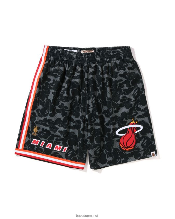 musta miehet A Bathing Ape x m&n miami heat jersey shortsit 8HT2D8371