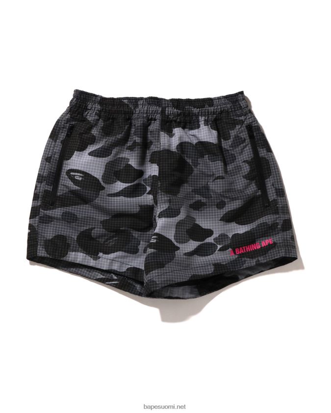musta naiset A Bathing Ape grid camo shortsit 8HT2D8899